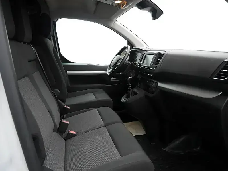 Używany Citroën Jumpy 144 KM (105 kW) 2023 Biały Minivan