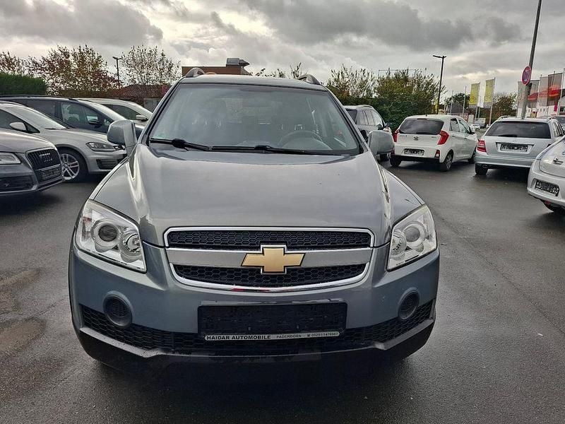 Gebraucht Chevrolet Captiva LS 136 PS (100 kW) 2011 Grau SUV