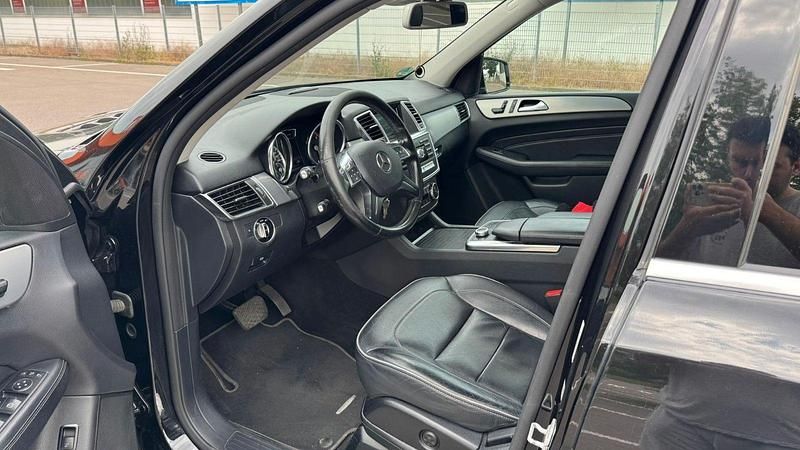 Gebraucht Mercedes ML350 258 PS (189 kW) 2013 Schwarz SUV