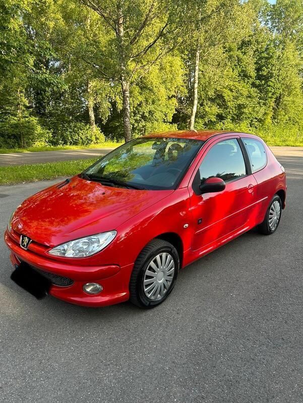 Rot Gebraucht 2006 Peugeot 206 Kleinwagen | 1.600 € (Fairer Preis) - Bild 1/4