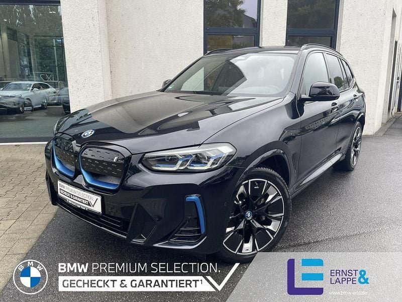Carbonschwarz Gebraucht 2023 BMW iX3 Impressive SUV | 47.880 € (Fairer Preis) - Bild 1/4