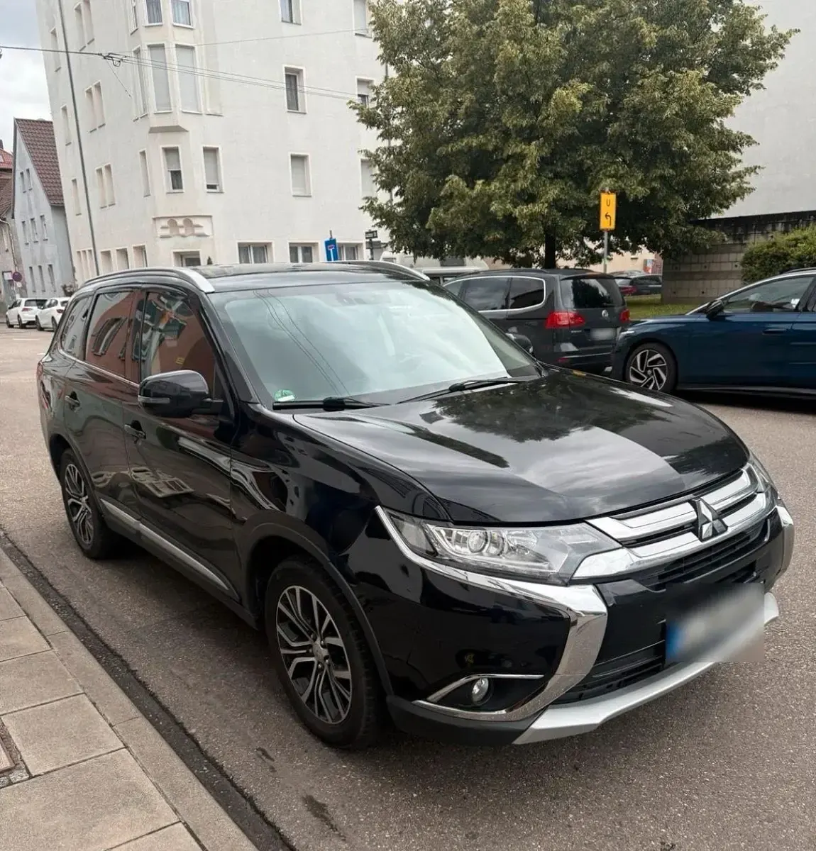 Gebraucht Mitsubishi Outlander 185 PS (136 kW) 2018 Schwarz SUV