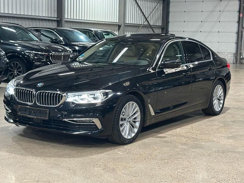 Schwarz Gebraucht 2019 BMW 530e Luxury Line Limousine | 23.750 € (Superpreis) - Bild 1/4