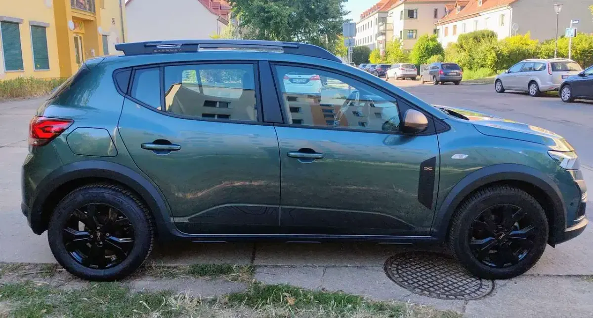 Gebraucht Dacia Sandero Extreme 101 PS (74 kW) 2025 Grün Kleinwagen
