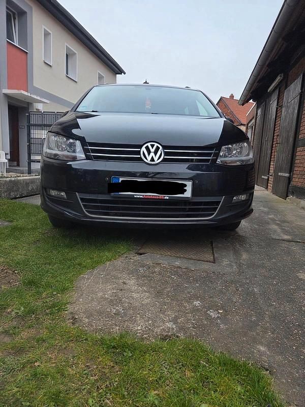 Gebraucht VW Sharan 140 PS (102 kW) 2012 Schwarz Van / Kleinbus