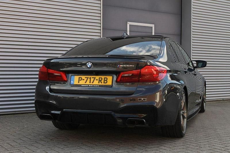 Gebraucht BMW M550 Executive 464 PS (341 kW) 2017 Grau Limousine