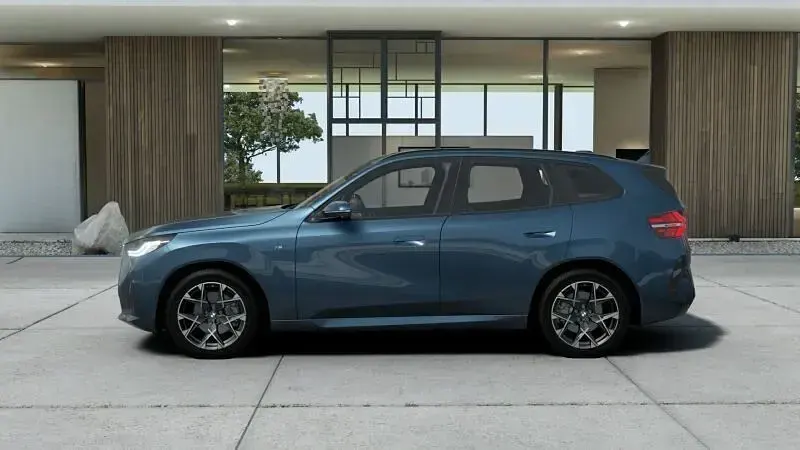 Neu BMW X3 M Sport 208 PS (152 kW) 2026 Arctic race blue metallic SUV