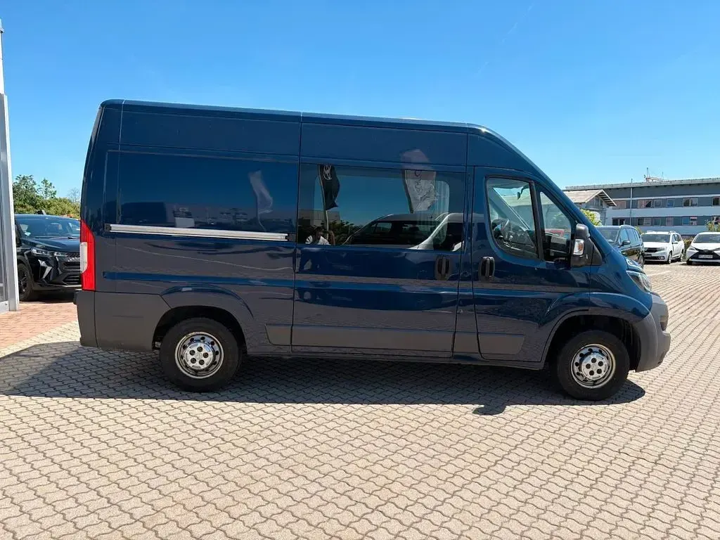 Gebraucht Peugeot Boxer Premium 131 PS (96 kW) 2018 Blau Van
