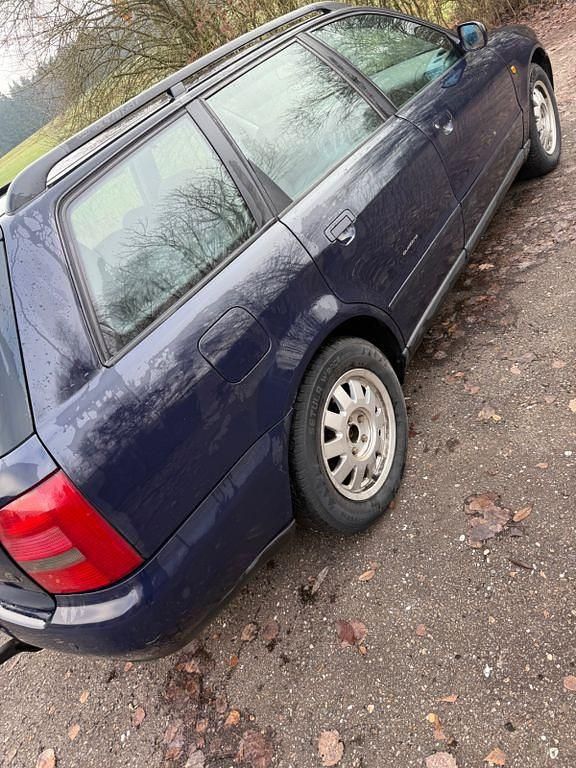 Gebraucht Audi A4 110 PS (80 kW) 1998 Blau Kombi
