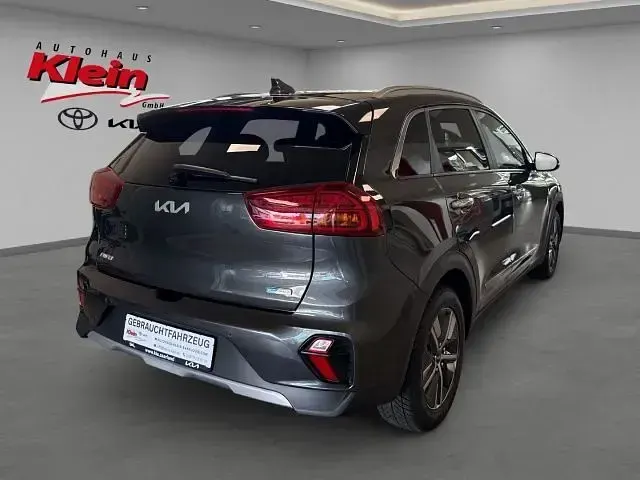 Gebraucht Kia Niro Spirit 105 PS (77 kW) 2022 Grau SUV