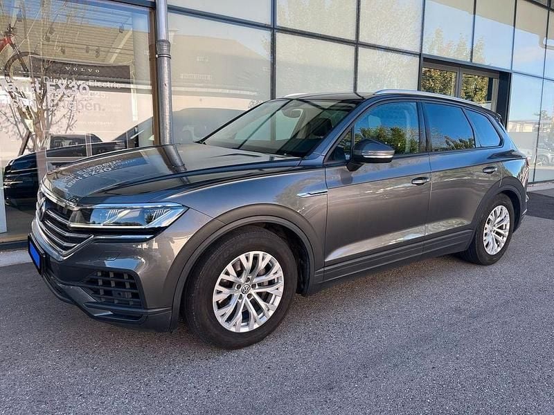Grau Gebraucht 2019 VW Touareg SUV | 26.999 € (Guter Preis) - Bild 1/4