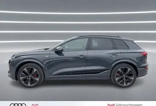 Gebraucht Audi Q6 e-tron Comfort 285 kW (388 PS) 2025 Magnetgrau SUV