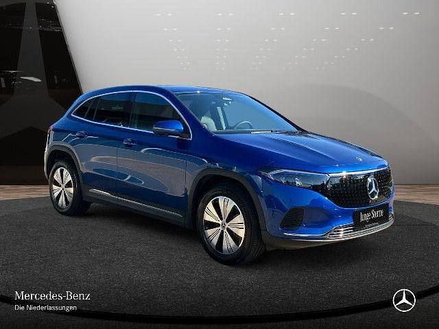 Blau Gebraucht 2024 Mercedes EQA350 Advanced SUV | 36.490 € (Fairer Preis) - Bild 1/4