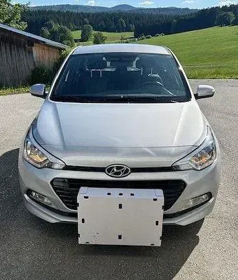 Gebraucht Hyundai i20 Active 101 PS (74 kW) 2018 Silber Limousine