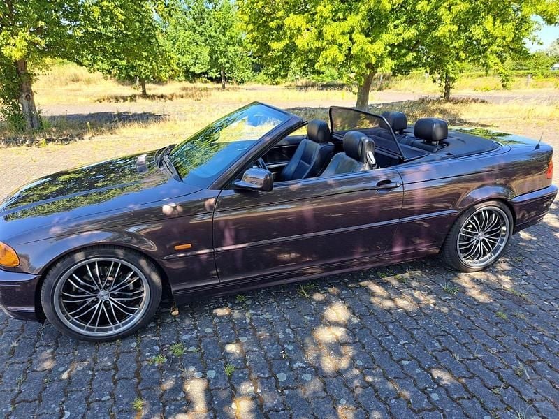 Gebraucht BMW 318 Cabriolet 142 PS (104 kW) 2002 Violet Cabrio