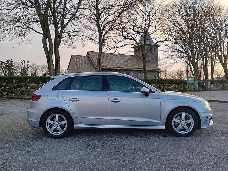 Gebraucht Audi A3 Ambiente 110 PS (80 kW) 2015 Silber Kombi