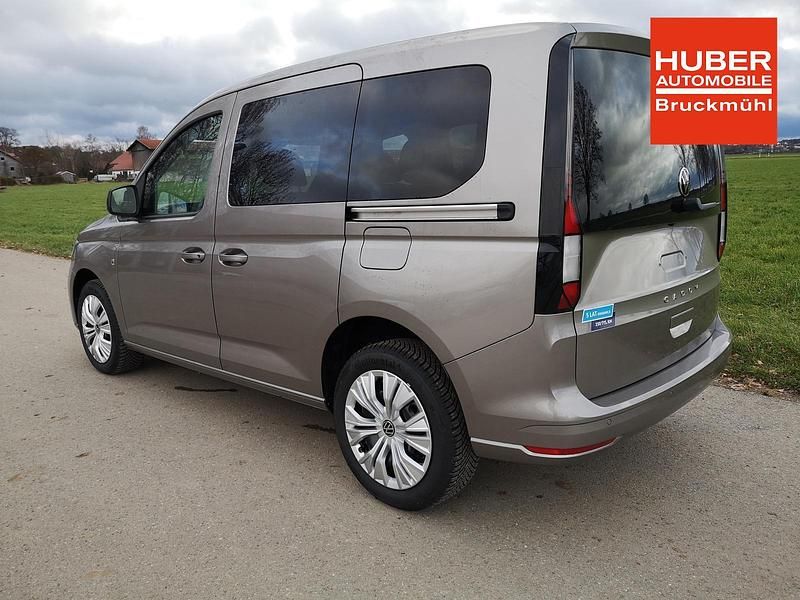Neu VW Caddy Basis 102 PS (75 kW) 2026 Mojave beige metallic Van / Kleinbus