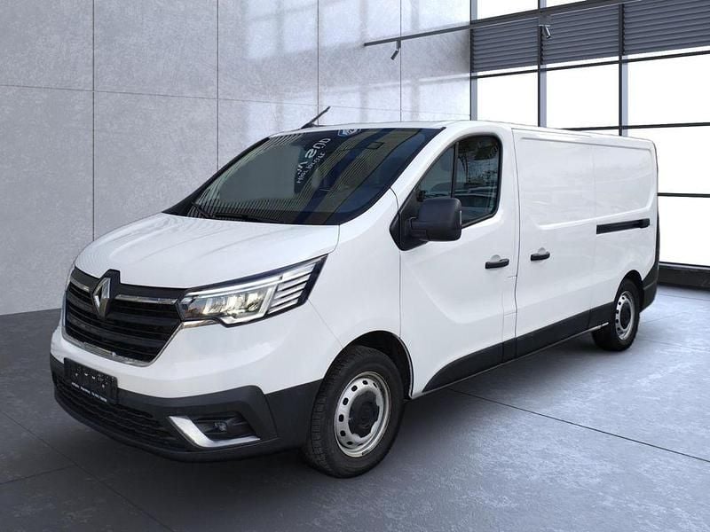 Weiß Gebraucht 2023 Renault Trafic Komfort Van / Kleinbus | 24.190 € (Superpreis) - Bild 1/4