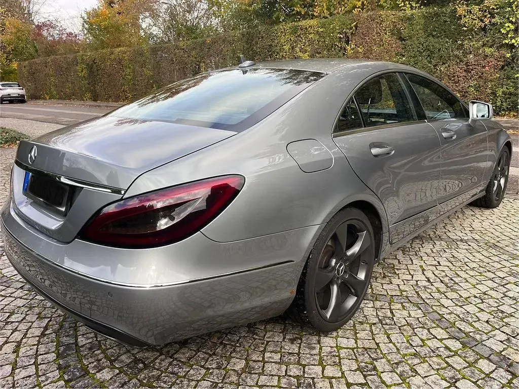 Gebraucht Mercedes CLS350 265 PS (194 kW) 2011 Grau Coupé
