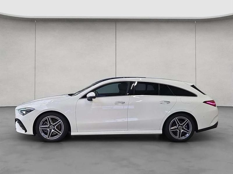 Gebraucht Mercedes CLA200 163 PS (119 kW) 2024 Polarweiß Kombi