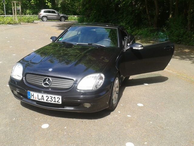 Gebraucht Mercedes SLK230 197 PS (144 kW) 2004 Schwarz Cabrio