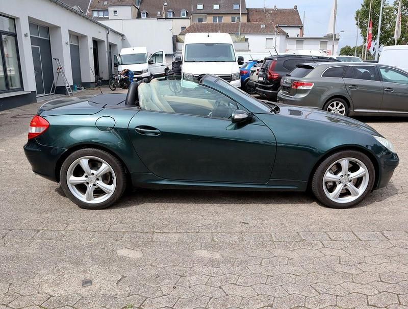 Gebraucht Mercedes SLK350 272 PS (200 kW) 2007 Grün Cabrio