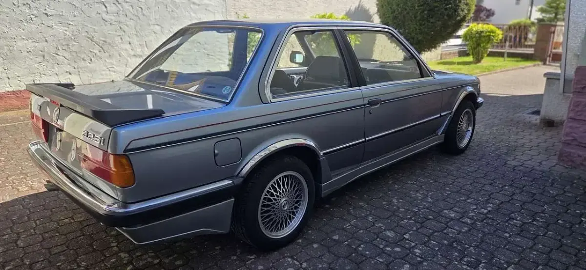 Gebraucht BMW 325 Basis 171 PS (125 kW) 1986 Silber Limousine