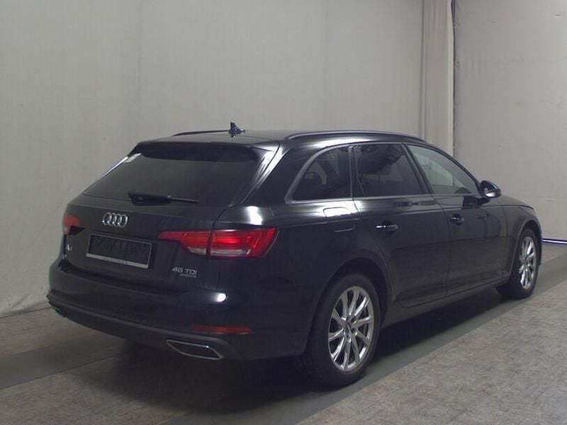 Gebraucht Audi A4 Sport 231 PS (169 kW) 2019 Schwarz Kombi