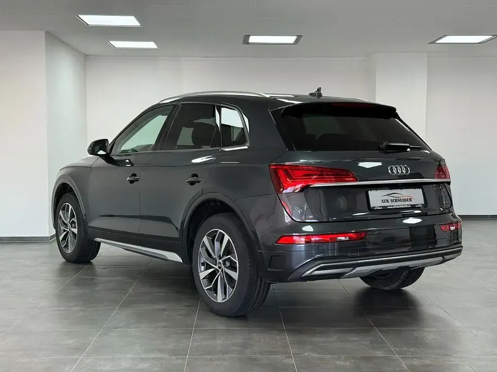 Gebraucht Audi Q5 Ambiente 204 PS (150 kW) 2022 Grau SUV