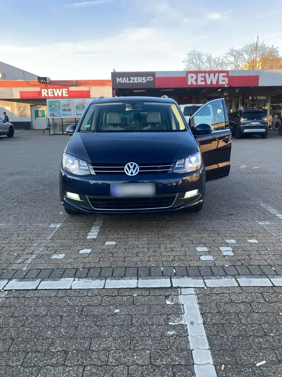 Gebraucht VW Sharan 140 PS (102 kW) 2015 Blau Van / Kleinbus