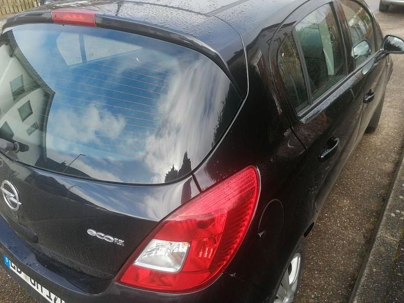 Gebraucht Opel Corsa Edition 75 PS (55 kW) 2014 Schwarz Kleinwagen
