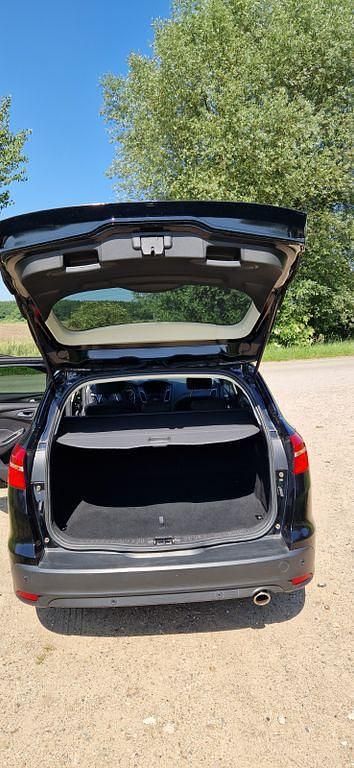 Gebraucht Ford Focus Business Edition 150 PS (110 kW) 2016 Schwarz Limousine