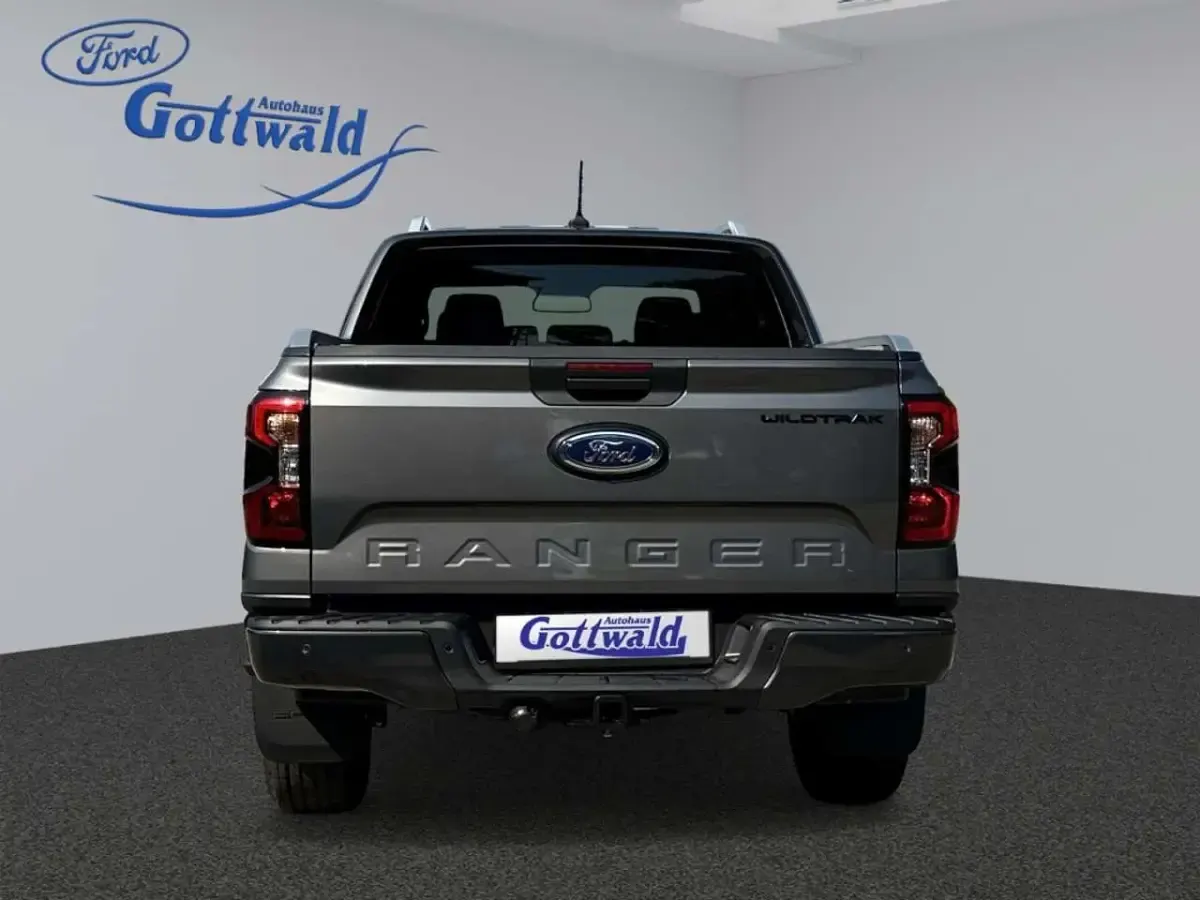 Gebraucht Ford Ranger Wildtrack 241 PS (177 kW) 2024 Carbonized gray/asher gray Pickup