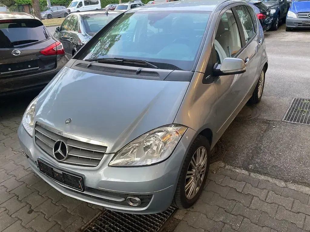 Gebraucht Mercedes A180 Elegance 116 PS (85 kW) 2009 Limousine