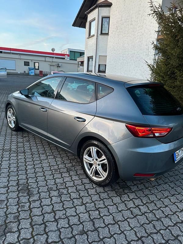 Gebraucht Seat Leon FR 140 PS (102 kW) 2013 Grau Kleinwagen