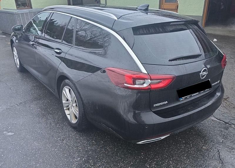 Gebraucht Opel Insignia Innovation 209 PS (153 kW) 2018 Schwarz Kombi