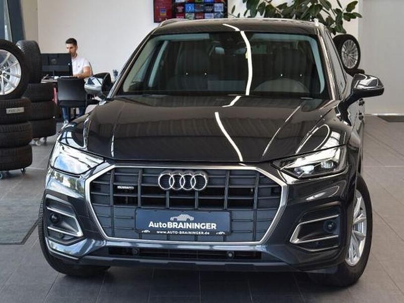 Grau Gebraucht 2021 Audi Q5 Sport SUV | 29.950 € (Fairer Preis) - Bild 1/4