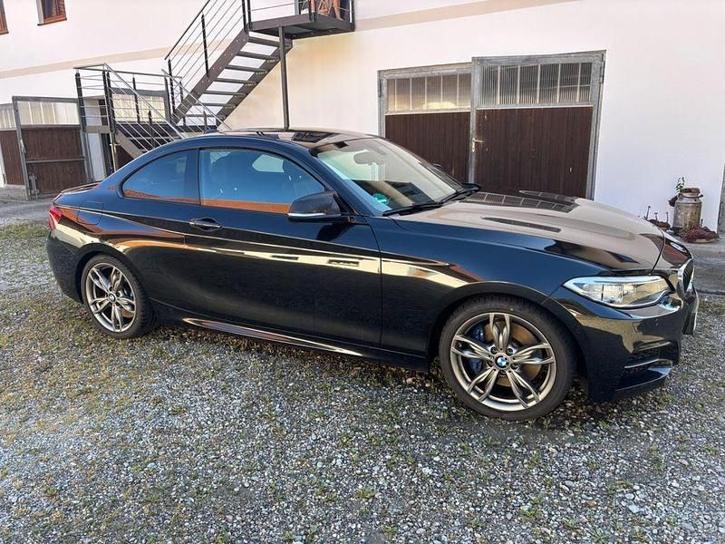 Schwarz Gebraucht 2016 BMW M235 Sport Line Coupé | 22.900 € (Guter Preis) - Bild 1/4