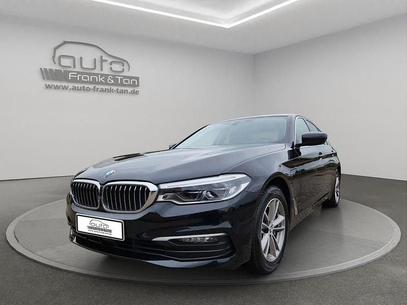 Schwarz Gebraucht 2020 BMW 530e Sport Line Limousine | 27.999 € (Superpreis) - Bild 1/4