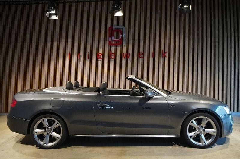 Grau Gebraucht 2014 Audi A5 Cabriolet S-Line Cabrio | 19.441 € (Fairer Preis) - Bild 1/3