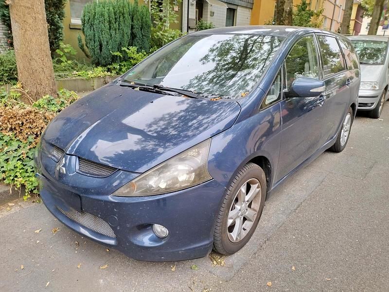 Blau Gebraucht 2005 Mitsubishi Grandis Van / Kleinbus | 2.000 € (Fairer Preis) - Bild 1/4