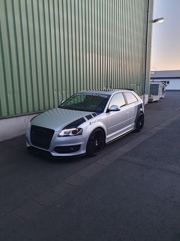 Silber Gebraucht 2010 Audi S3 Performance Limousine | 11.999 € (Superpreis) - Bild 1/4
