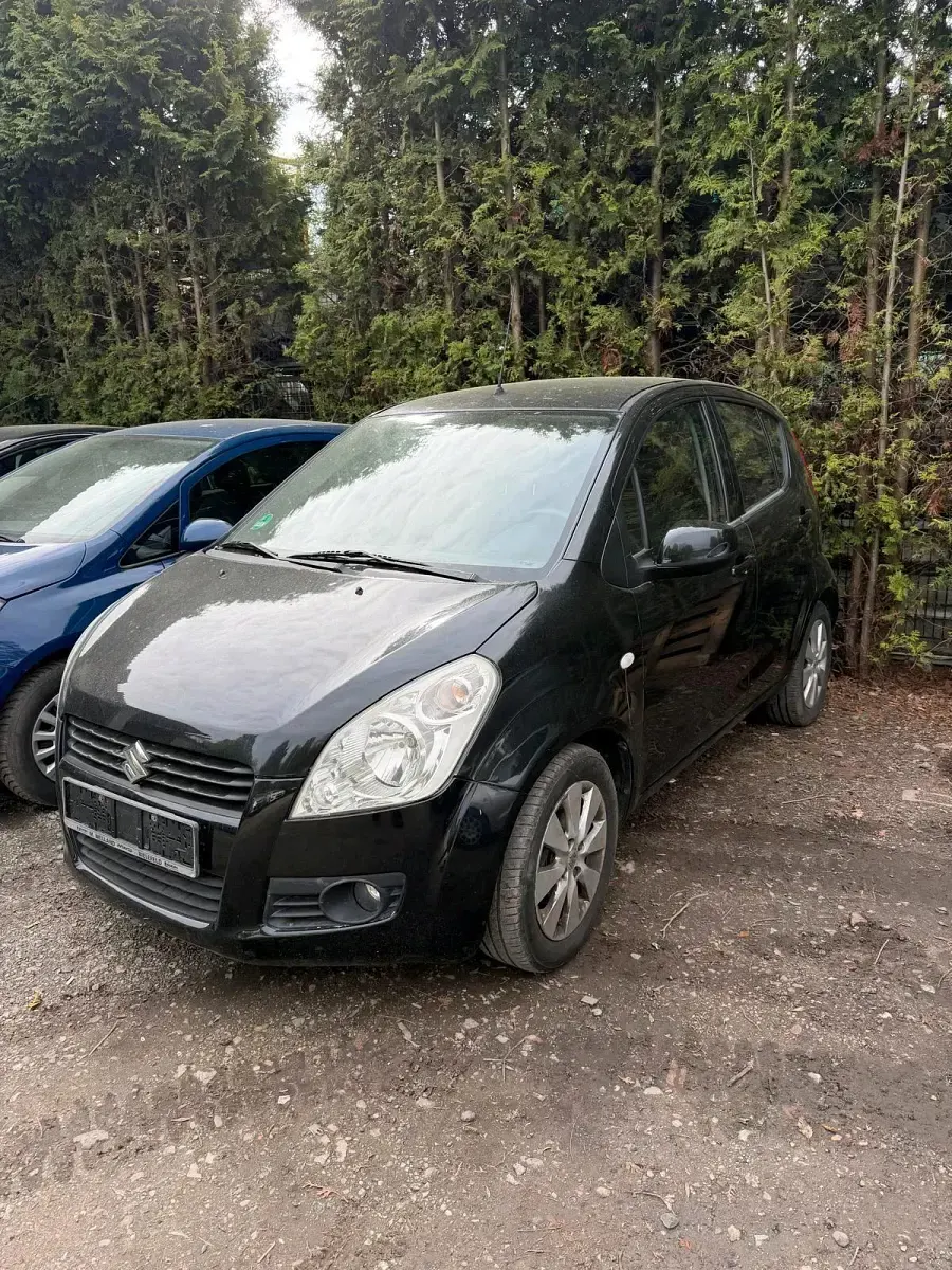 Gebraucht Suzuki Splash 86 PS (63 kW) 2009 Schwarz Kleinwagen