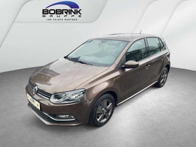 Braun Gebraucht 2017 VW Polo Comfortline Limousine | 11.190 € (Fairer Preis) - Bild 1/4