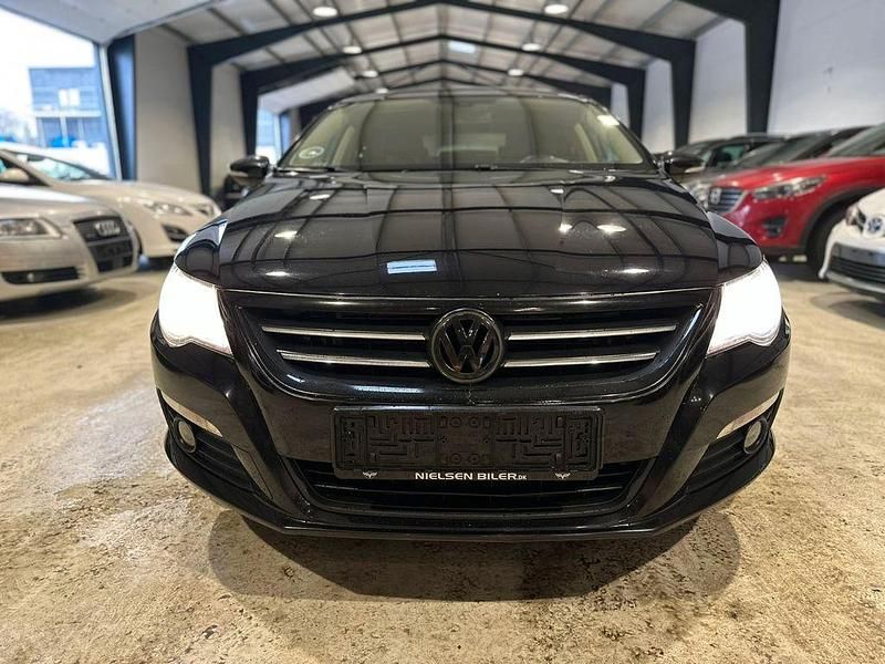 Gebraucht VW Passat Basis 160 PS (117 kW) 2011 Schwarz Limousine