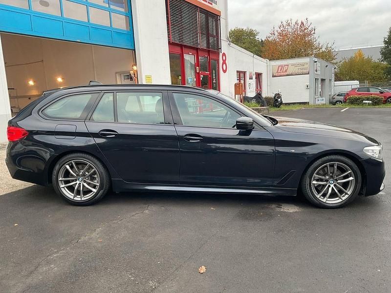 Gebraucht BMW 520 M Sport 190 PS (139 kW) 2019 Schwarz Kombi