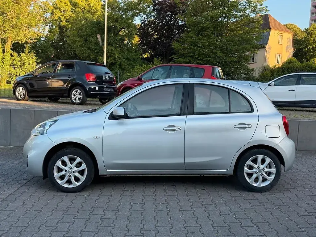 Gebraucht Nissan Micra Acenta 80 PS (58 kW) 2014 Silber Kleinwagen