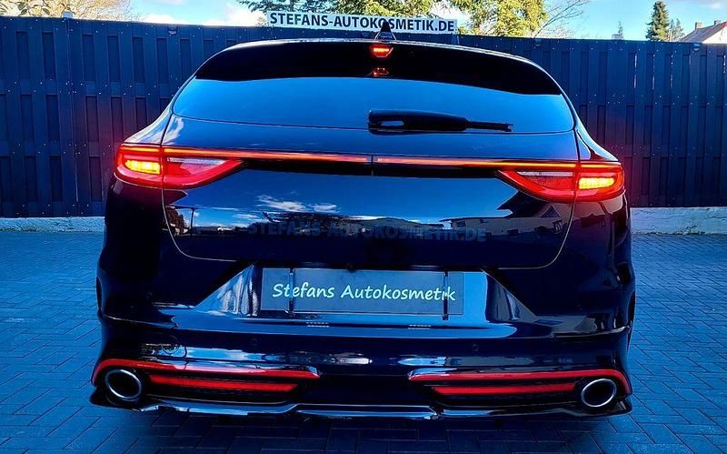 Gebraucht Kia ProCeed GT GT 204 PS (150 kW) 2023 Schwarz Kleinwagen