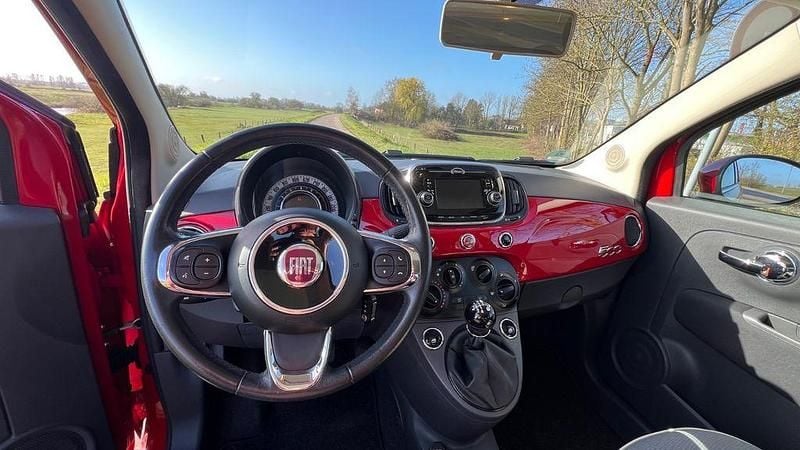 Gebraucht Fiat 500 Lounge 69 PS (50 kW) 2017 Rot Kleinwagen