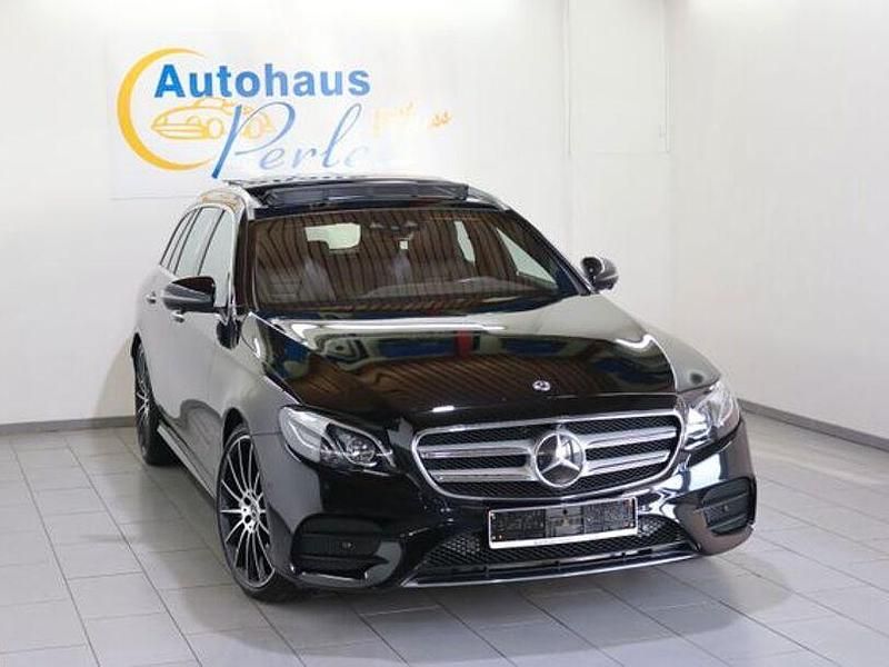 Gebraucht Mercedes E350 AMG line 258 PS (189 kW) 2017 Schwarz Limousine